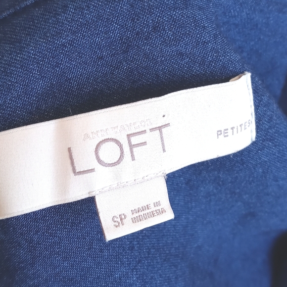 LOFT Deep Royal Blue Rayon Button-Up Long Sleeve Shirt SP - Picture 2 of 11